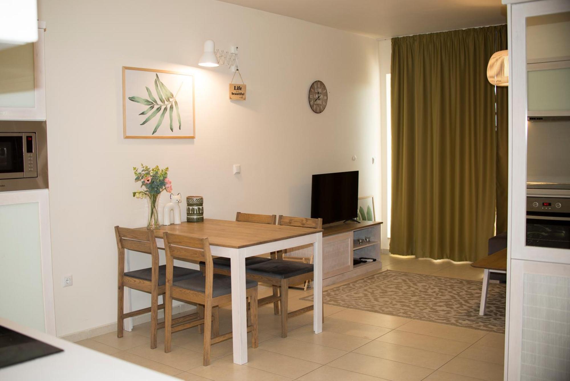 Apartament Downтown - Free Parking Warna Zewnętrze zdjęcie