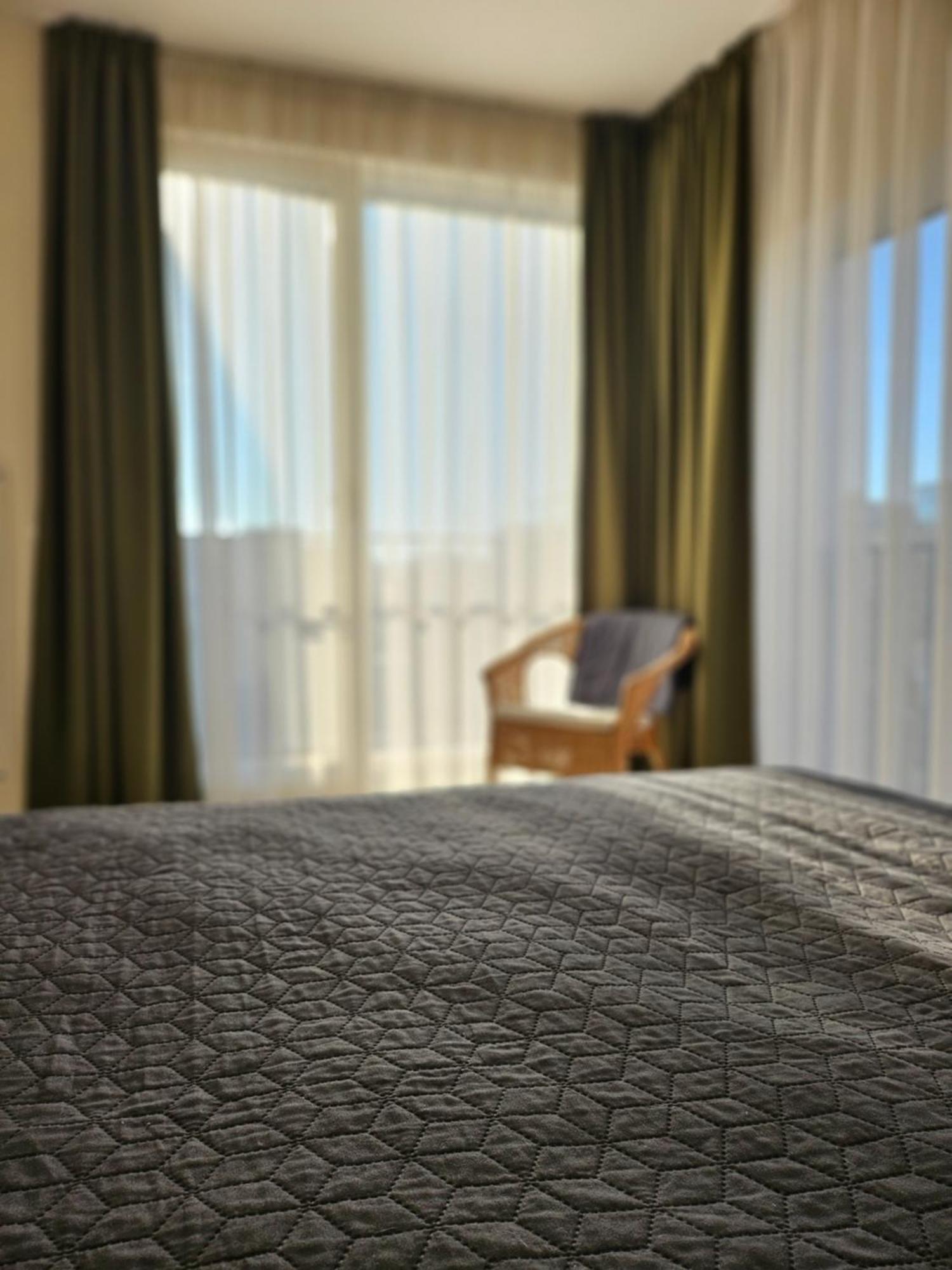 Apartament Downтown - Free Parking Warna Zewnętrze zdjęcie
